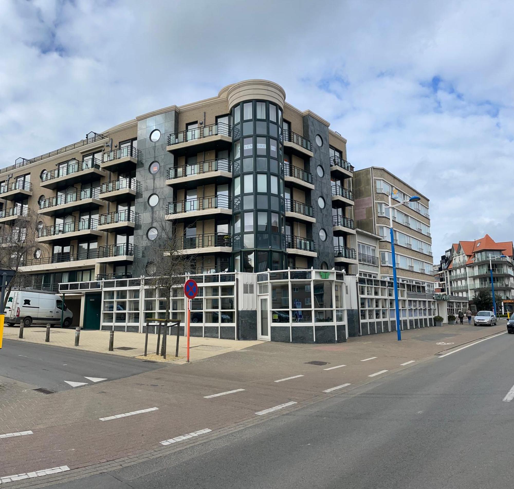 Апартаменти Appt Pablo Met Prive-Garage, Vlakbij Zee, In Koksijde-Bad Екстер'єр фото