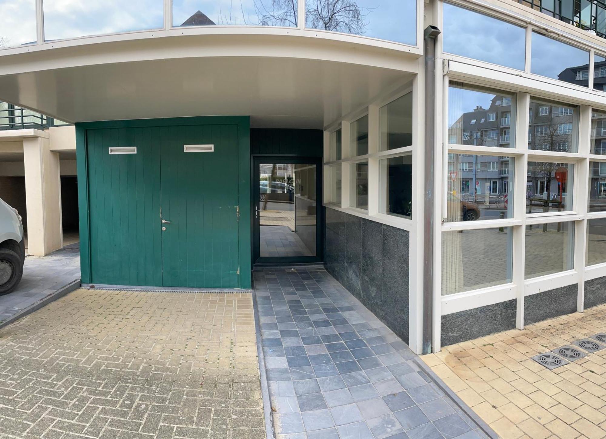 Апартаменти Appt Pablo Met Prive-Garage, Vlakbij Zee, In Koksijde-Bad Екстер'єр фото